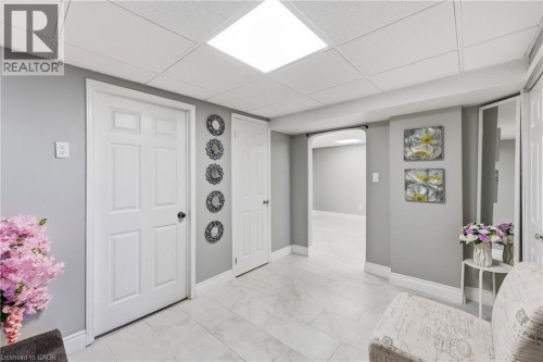 63 Folkestone Avenue, Hamilton, ON 