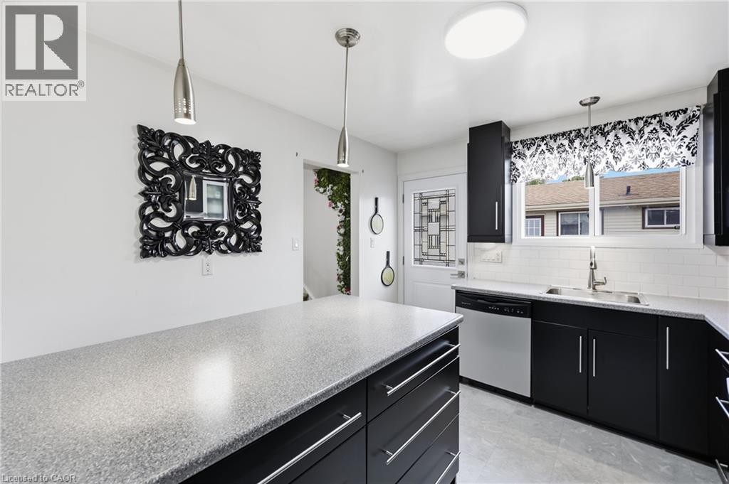 63 Folkestone Avenue, Hamilton, ON