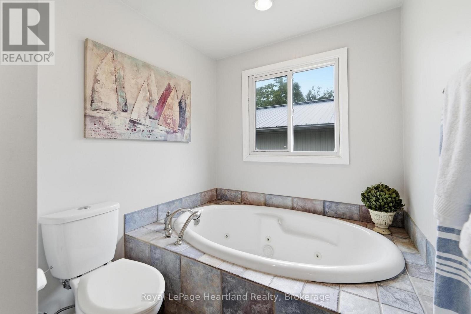 23 Park Road, Central Huron (Goderich), ON
