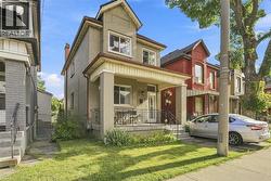 15 CLINTON Street Unit# Upper Hamilton, ON L8L 3J7