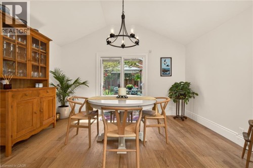 32 Magill Street, Hamilton, ON 