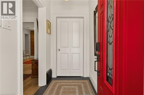 32 Magill Street, Hamilton, ON 