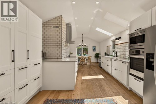 32 Magill Street, Hamilton, ON 