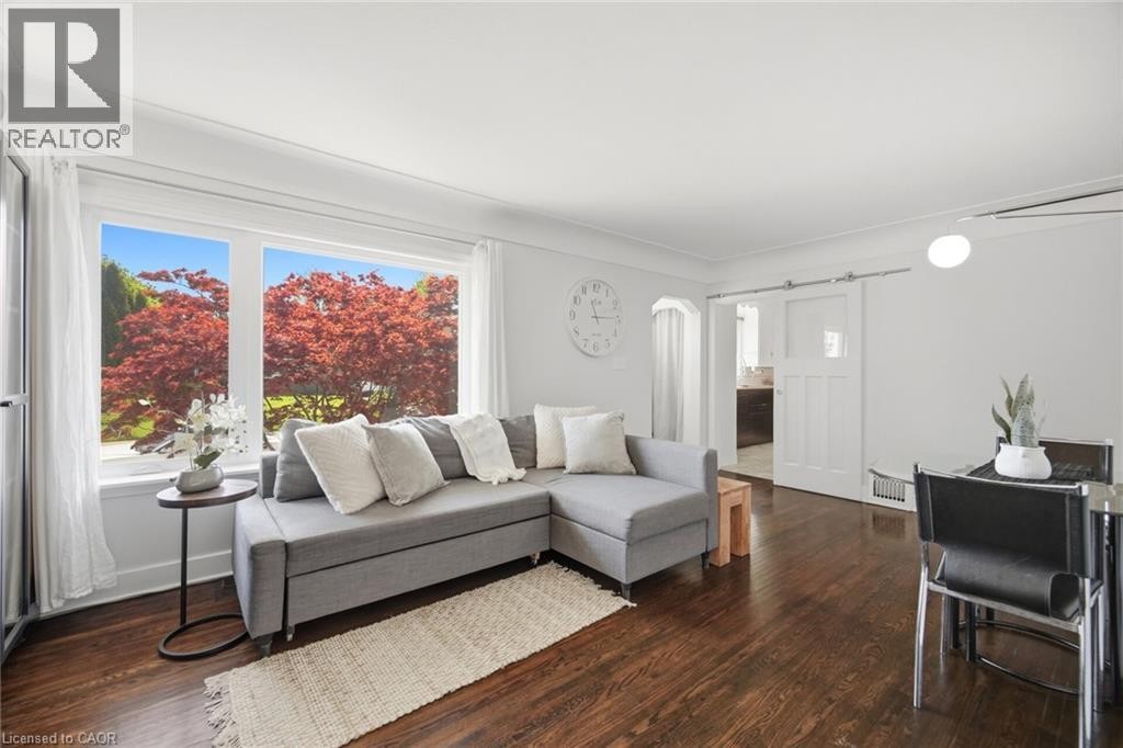 94 Clarendon Avenue, Hamilton, ON
