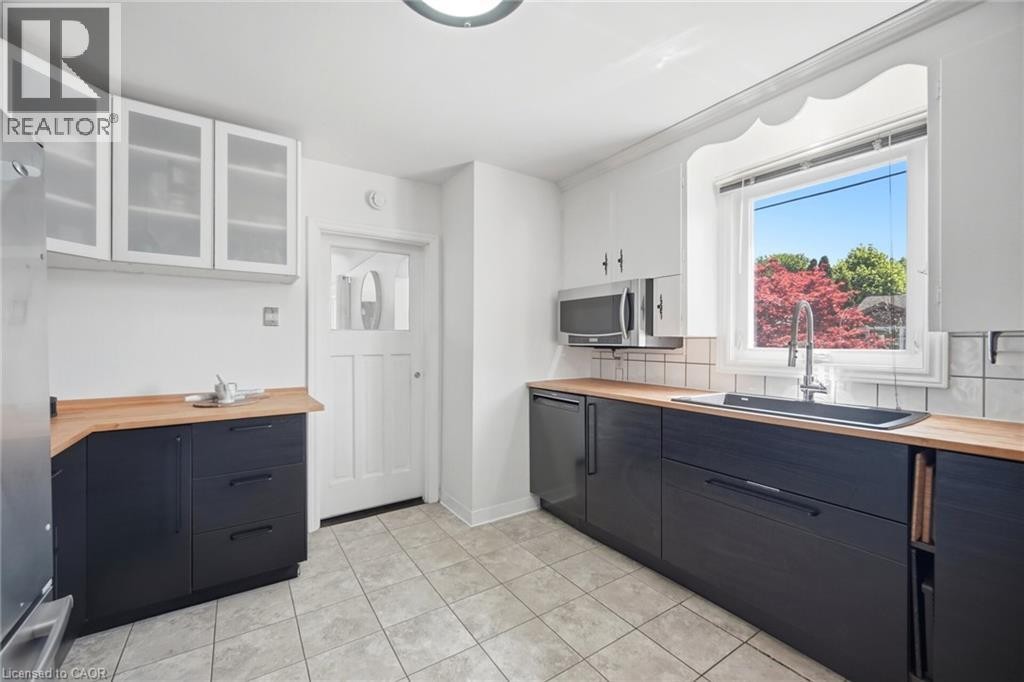94 Clarendon Avenue, Hamilton, ON