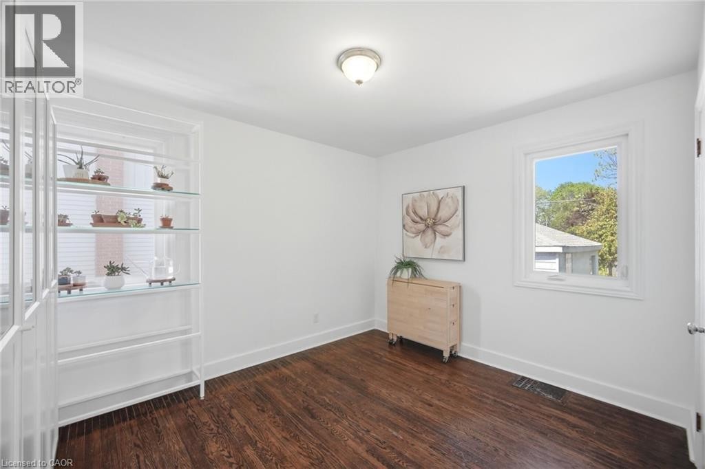 94 Clarendon Avenue, Hamilton, ON