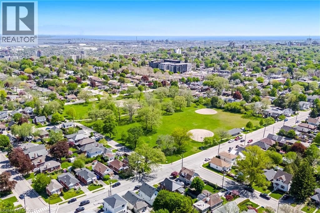 94 Clarendon Avenue, Hamilton, ON
