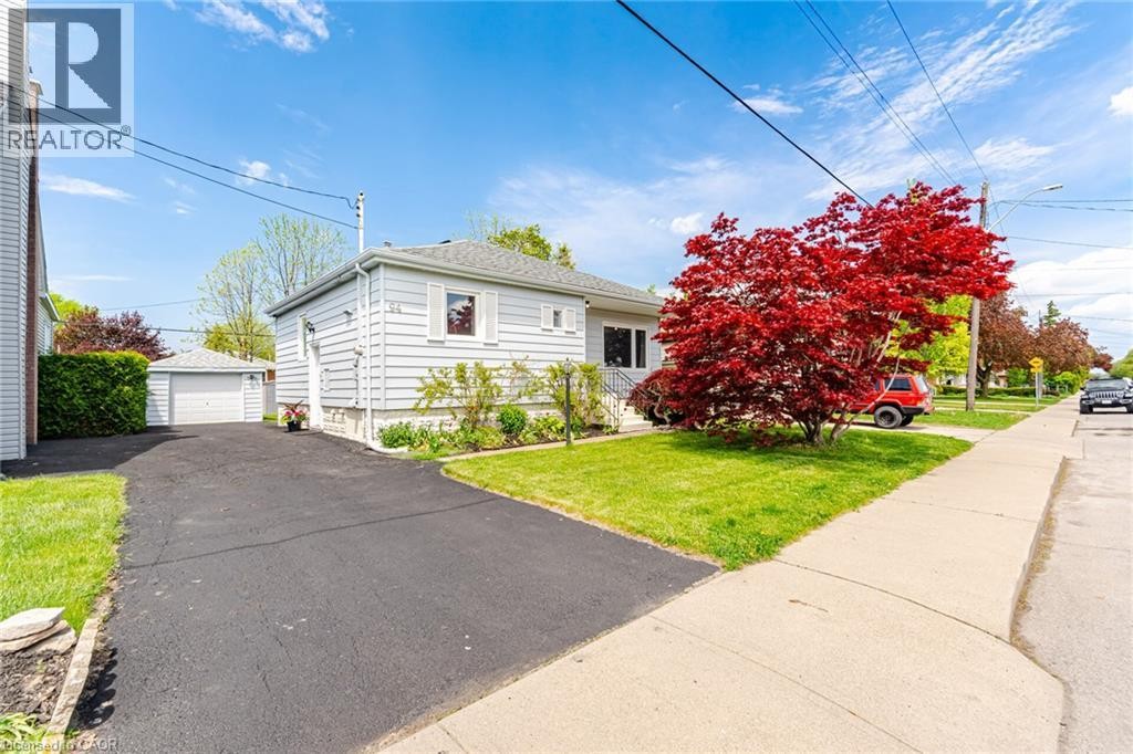 94 Clarendon Avenue, Hamilton, ON