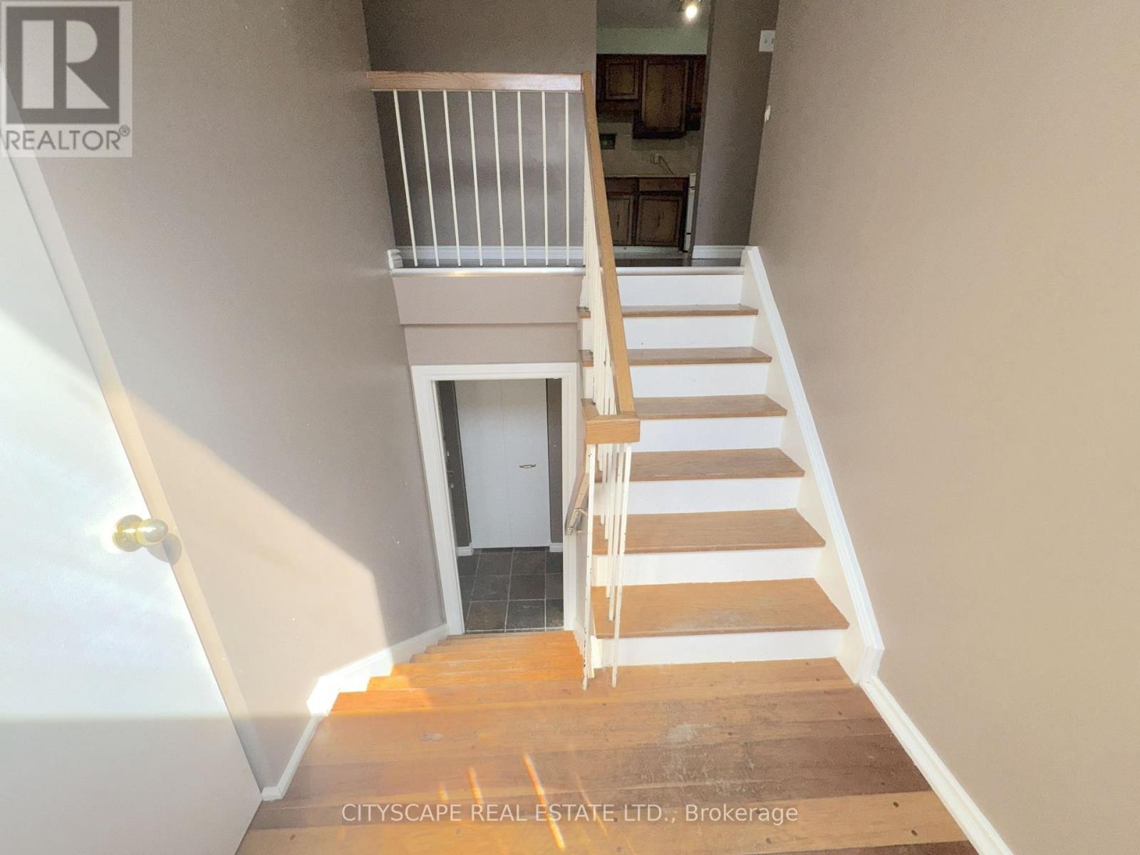 Stairs to basement and main floor - 6087 Featherhead Crescent, Mississauga, ON