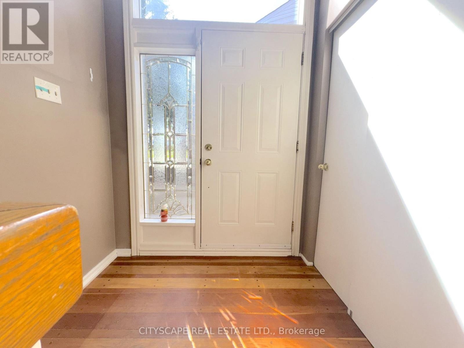 Foyer - 6087 Featherhead Crescent, Mississauga, ON