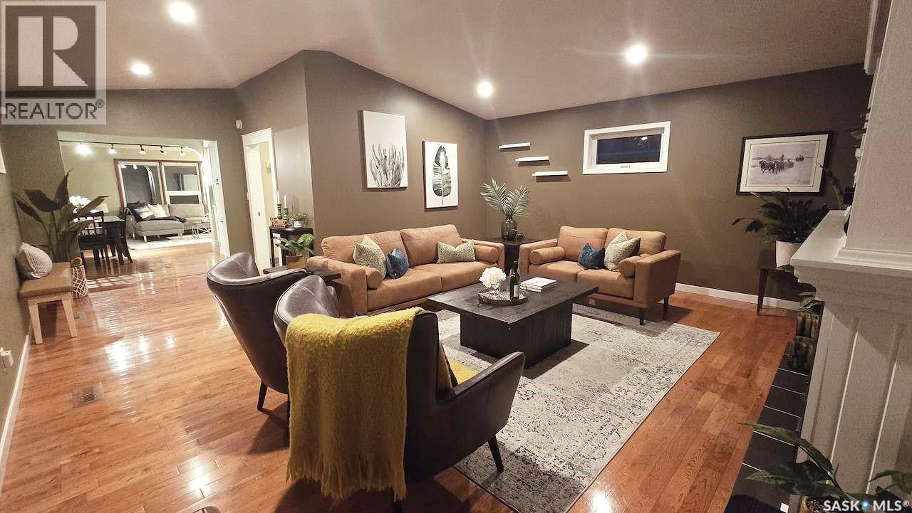 2133 Mckinnon Avenue, Saskatoon, SK