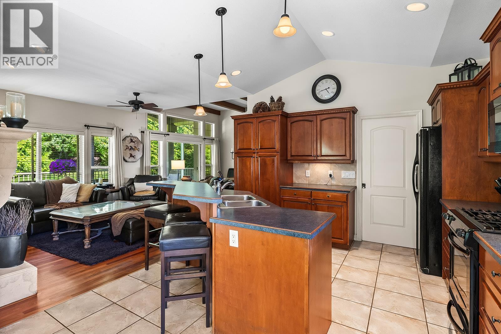 3103 Thacker Drive, West Kelowna, BC