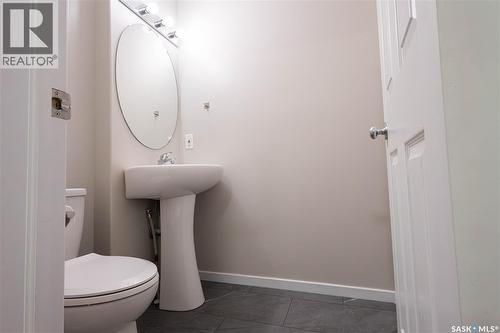 13 2801 Windsor Park Road, Regina, SK 