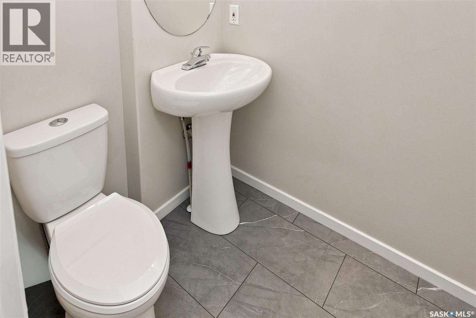 13 2801 Windsor Park Road, Regina, SK