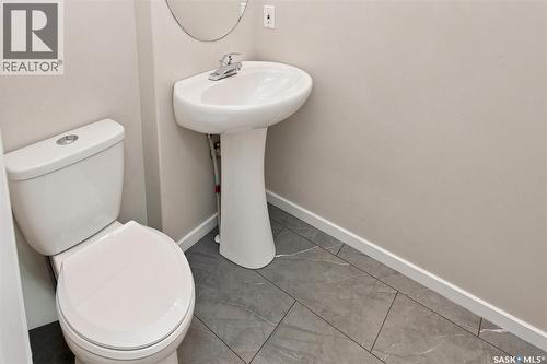 13 2801 Windsor Park Road, Regina, SK 