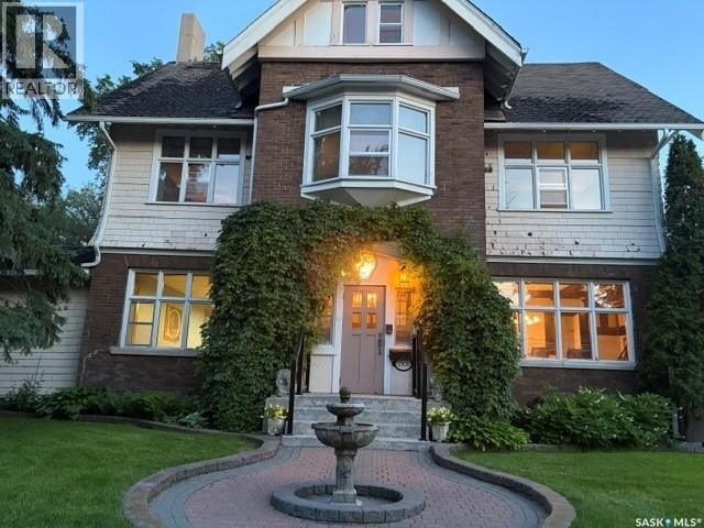 2301 15Th Avenue, Regina, SK