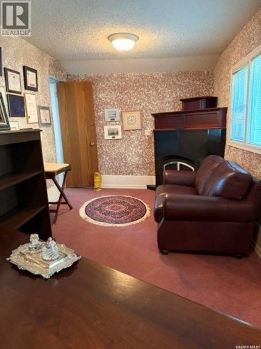 2301 15Th Avenue, Regina, SK 