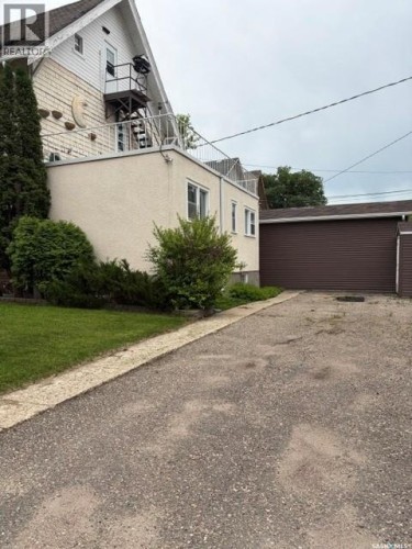2301 15Th Avenue, Regina, SK 