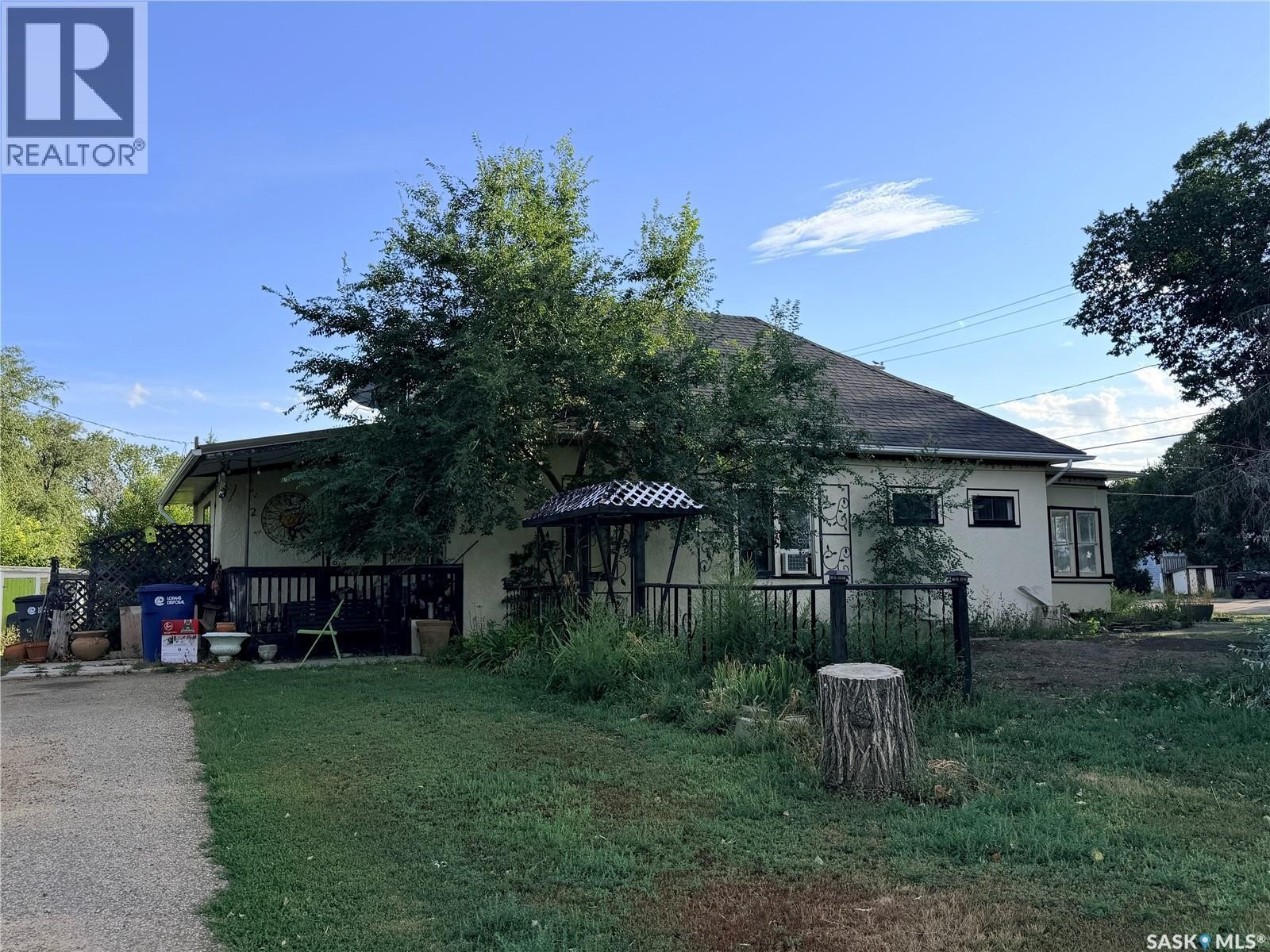 12 3Rd Street E, Willow Bunch, SK