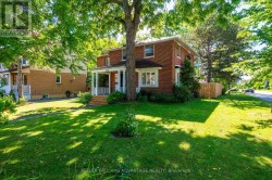 108 ROSEVIEW AVENUE Richmond Hill, ON L4C 1E1