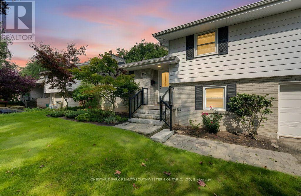 204 Stanley Drive, Waterloo, ON