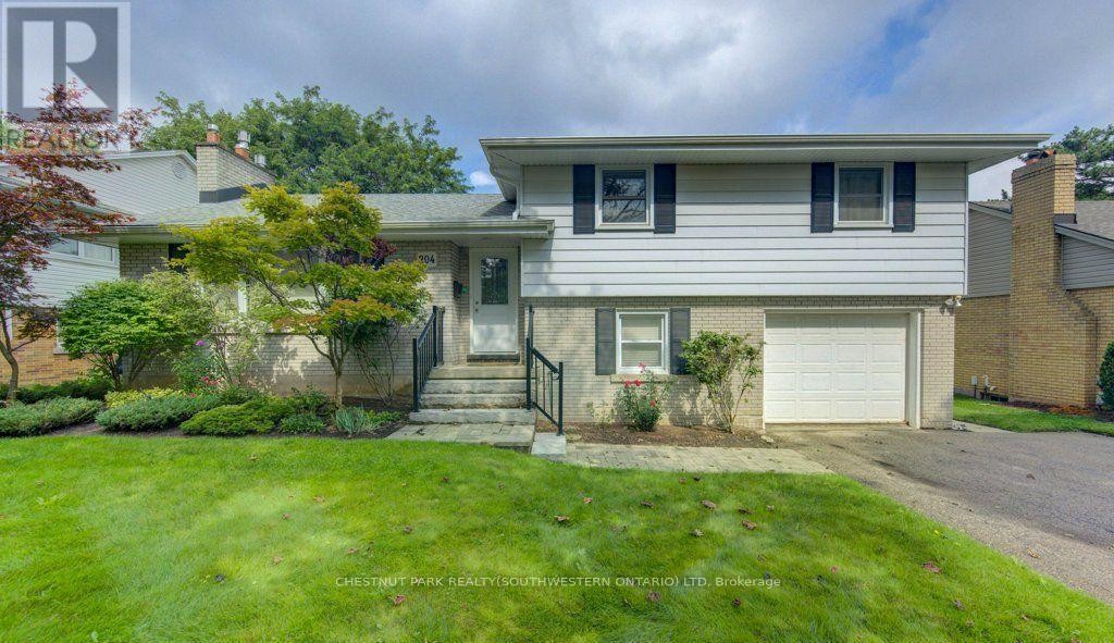 204 Stanley Drive, Waterloo, ON
