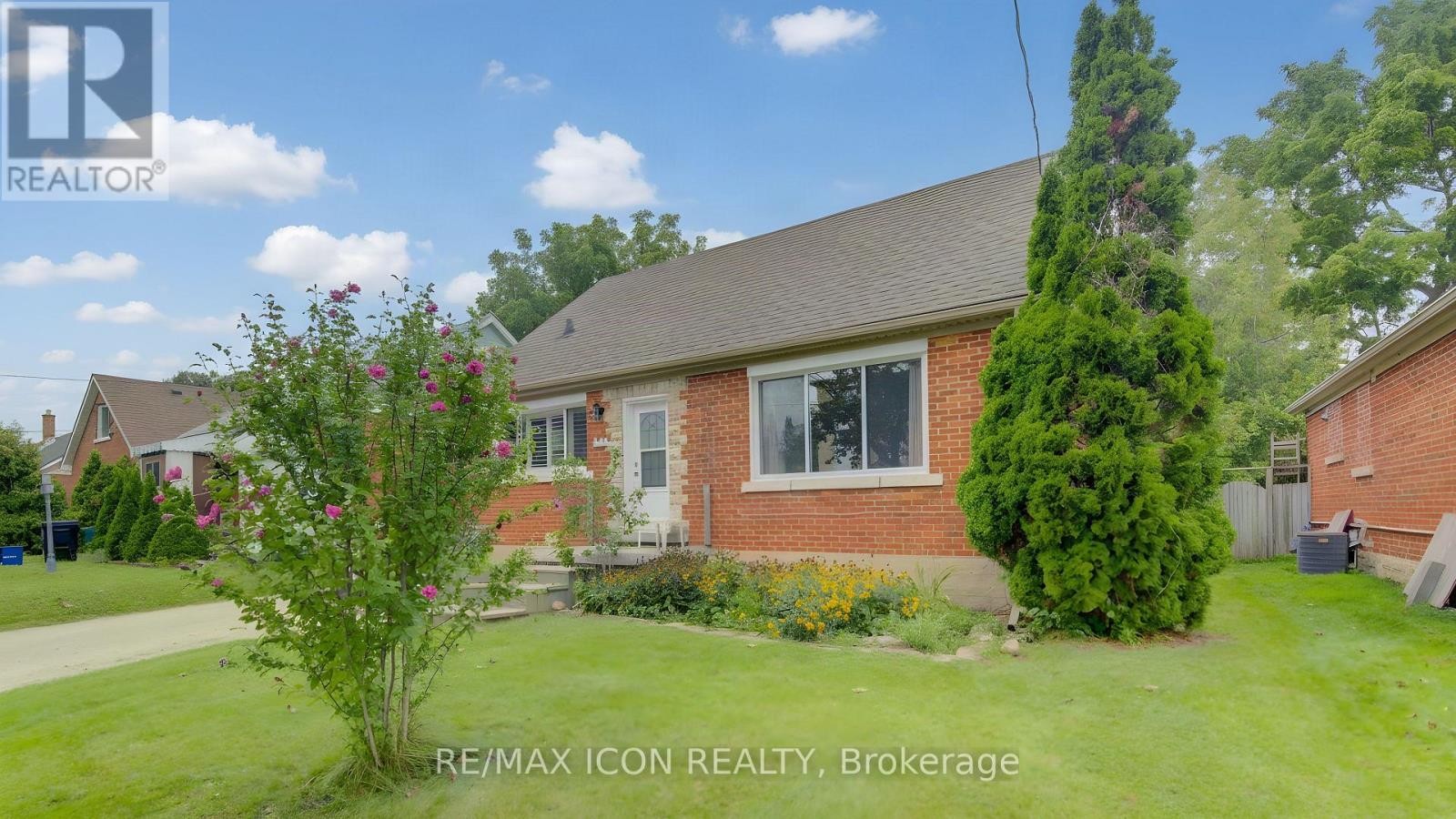 104 Mausser Avenue, Kitchener, ON