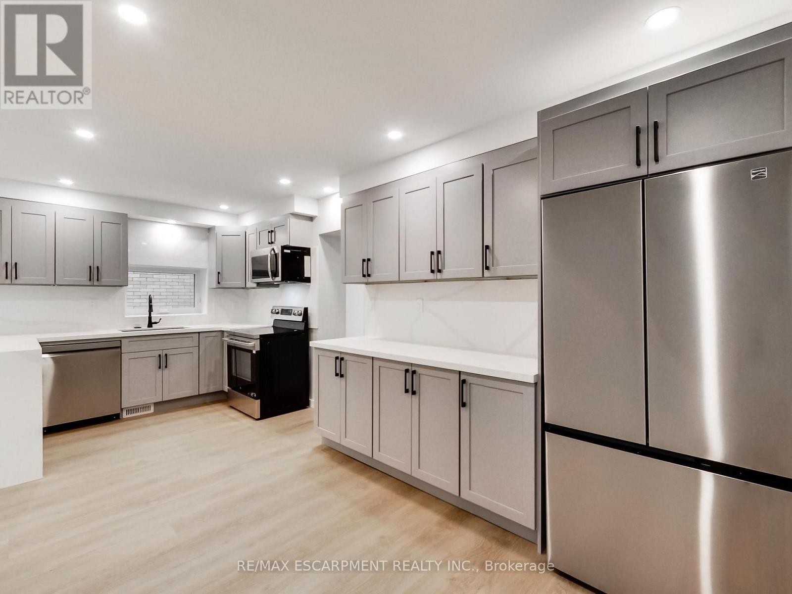 67 Cope Street, Hamilton, ON