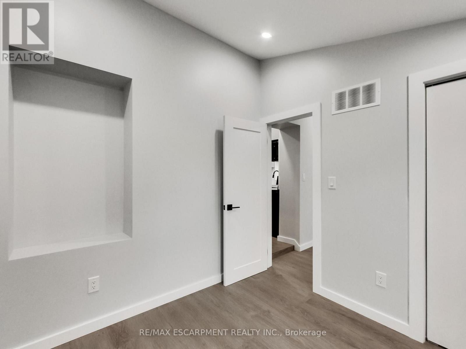 67 Cope Street, Hamilton, ON
