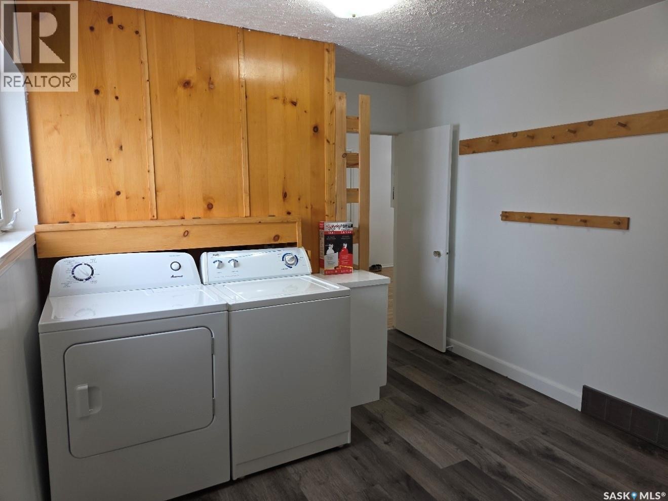 100 3Rd Avenue N, Middle Lake, SK