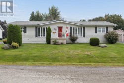 10 KELSEY CRESCENT Georgina, ON L0E 1R0