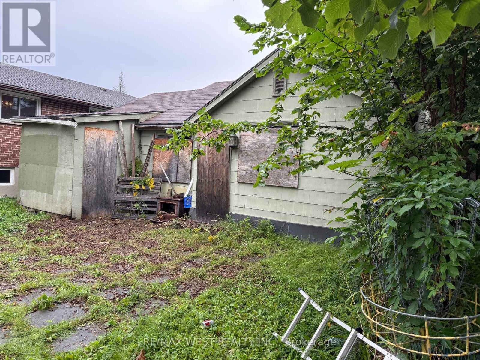 1304 Alexandra Avenue, Mississauga, ON
