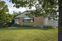 318 Lockwood ST  Winnipeg, MB R3N 1S4