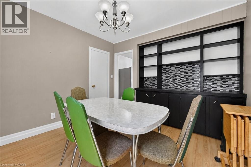 302 East 28Th Street, Hamilton, ON