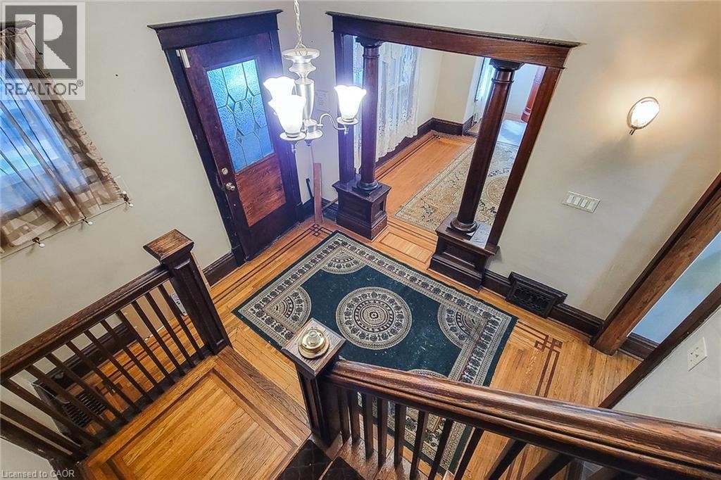 12 Leinster Avenue S, Hamilton, ON