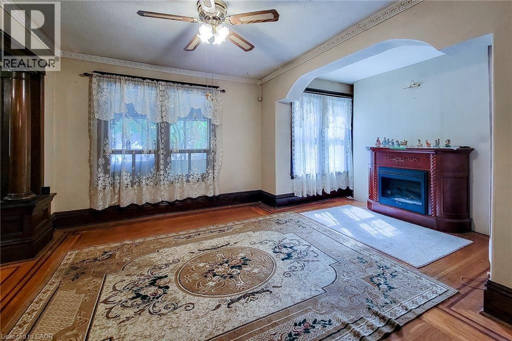 12 Leinster Avenue S, Hamilton, ON