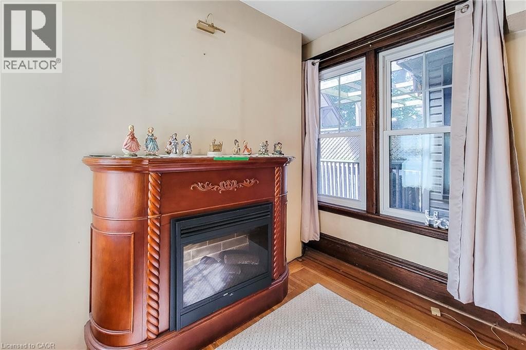 12 Leinster Avenue S, Hamilton, ON