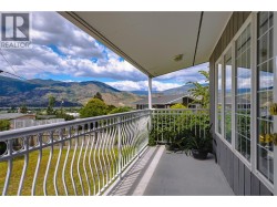 porch off living room/ flex room -