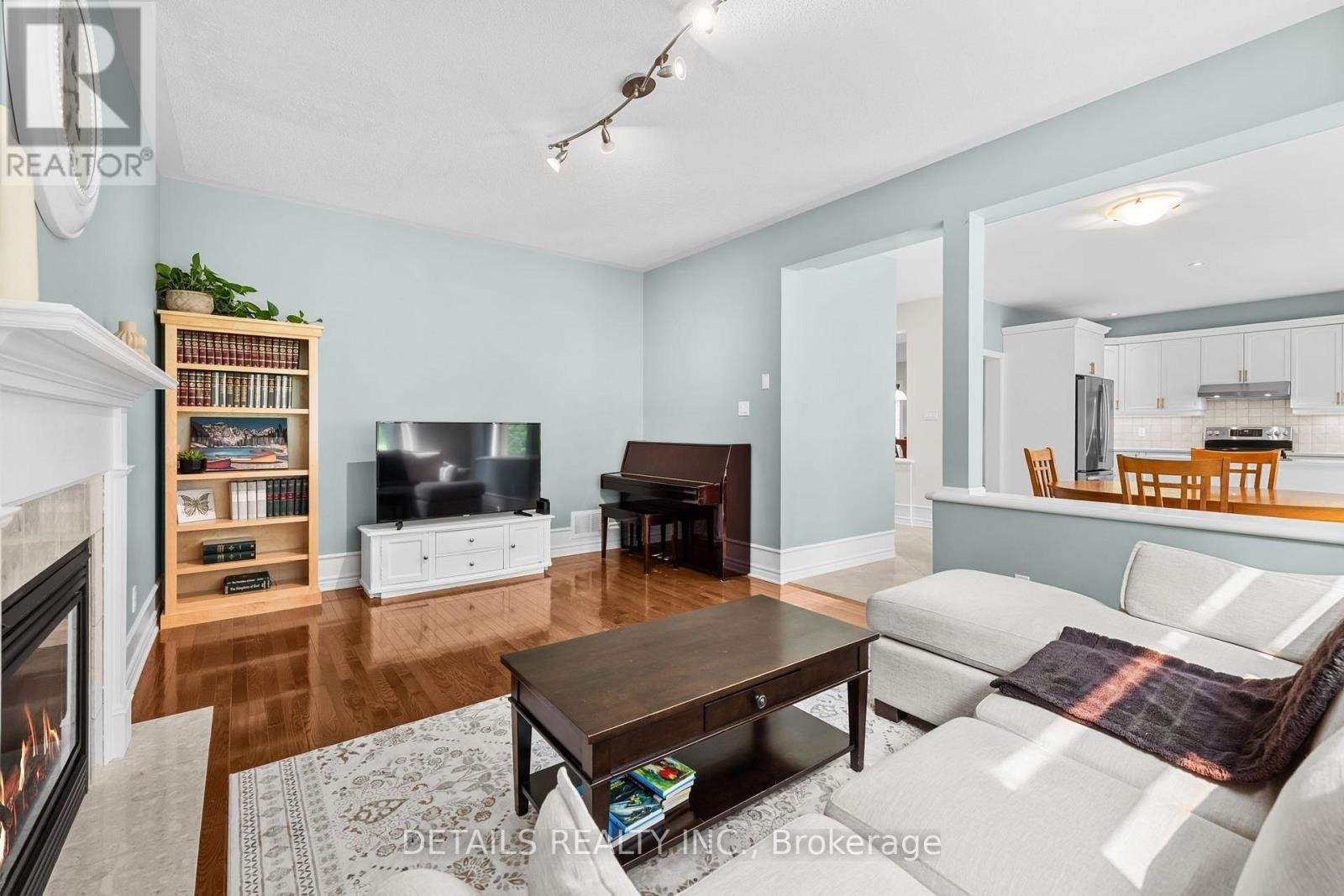 30 Cedar Valley Drive, Ottawa, ON