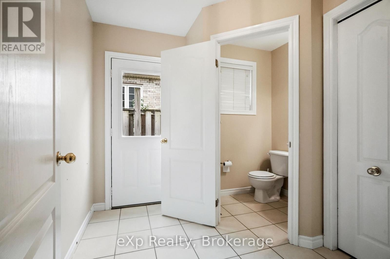 29 Maple Street, Mapleton, ON