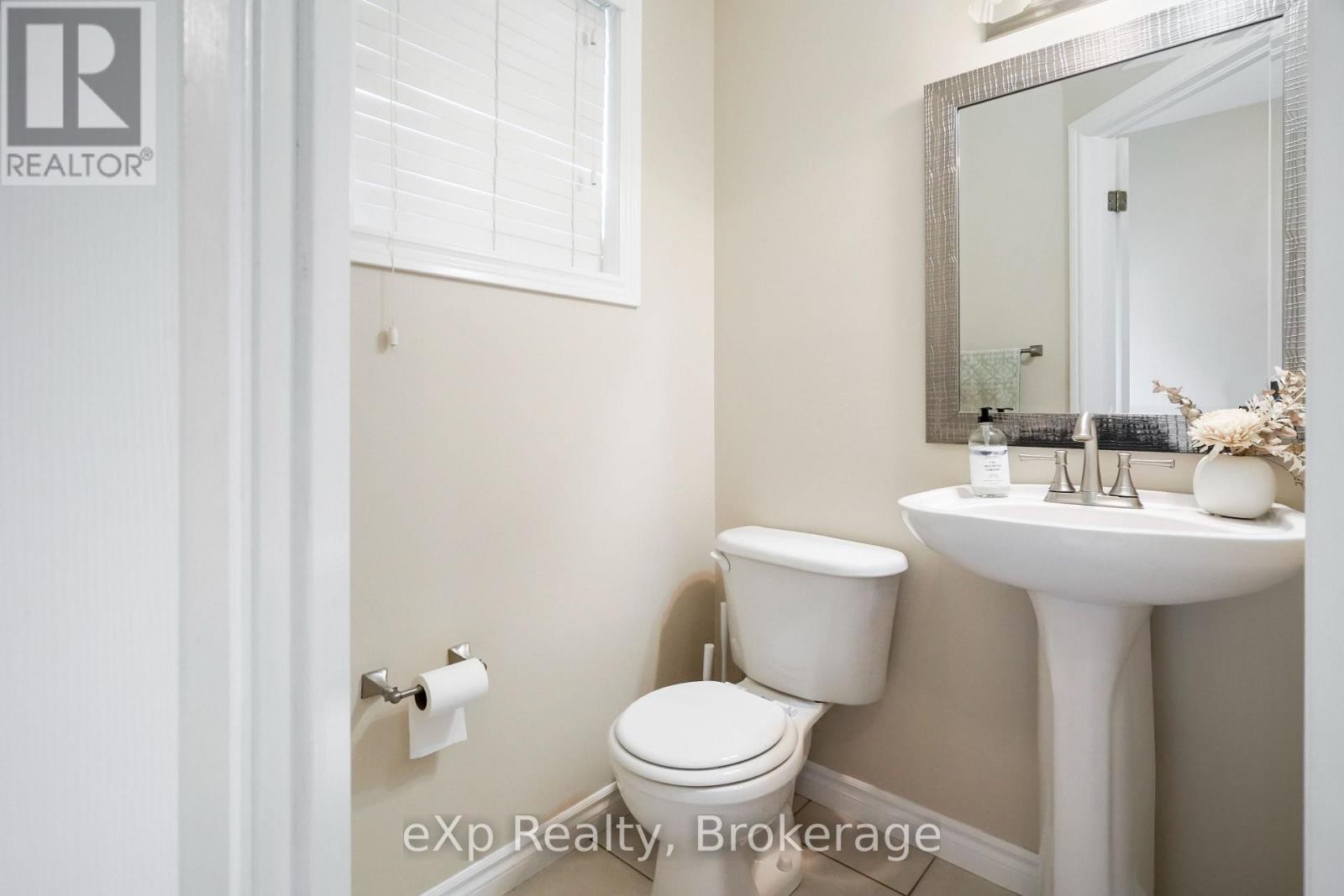 29 Maple Street, Mapleton, ON
