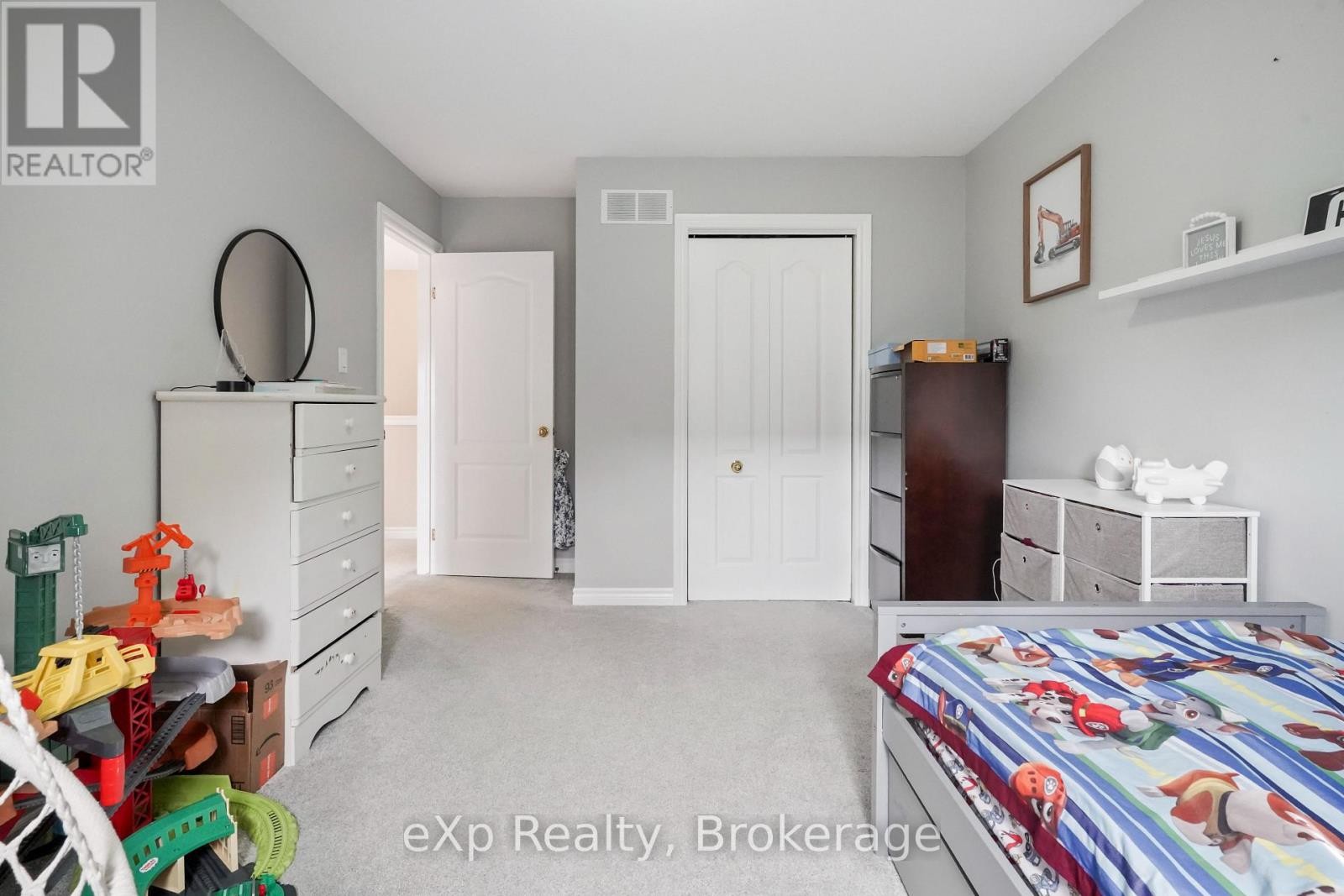 29 Maple Street, Mapleton, ON
