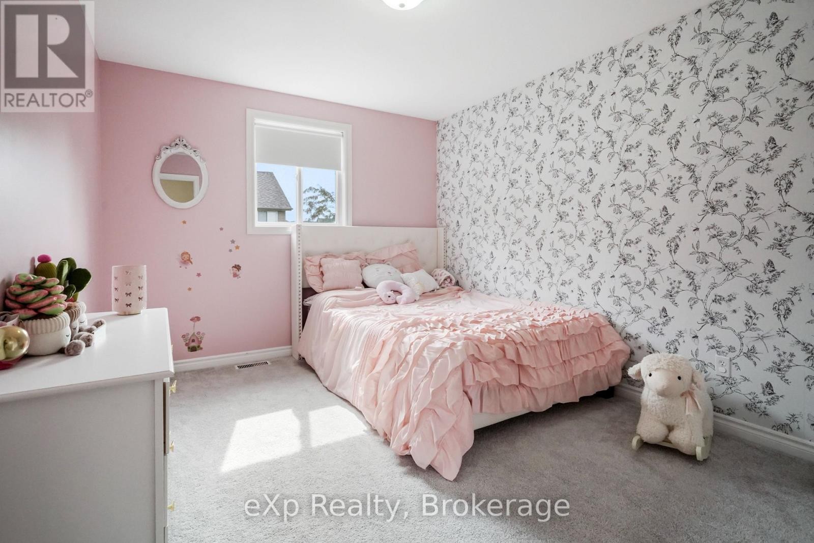 29 Maple Street, Mapleton, ON