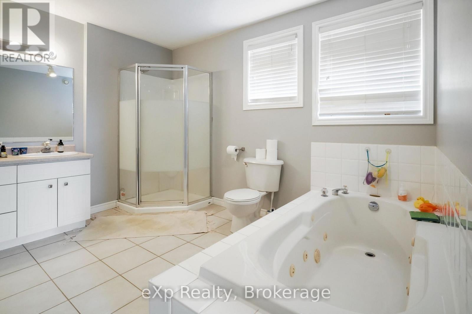 29 Maple Street, Mapleton, ON