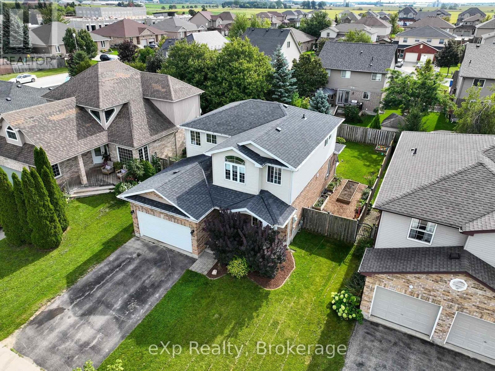 29 Maple Street, Mapleton, ON