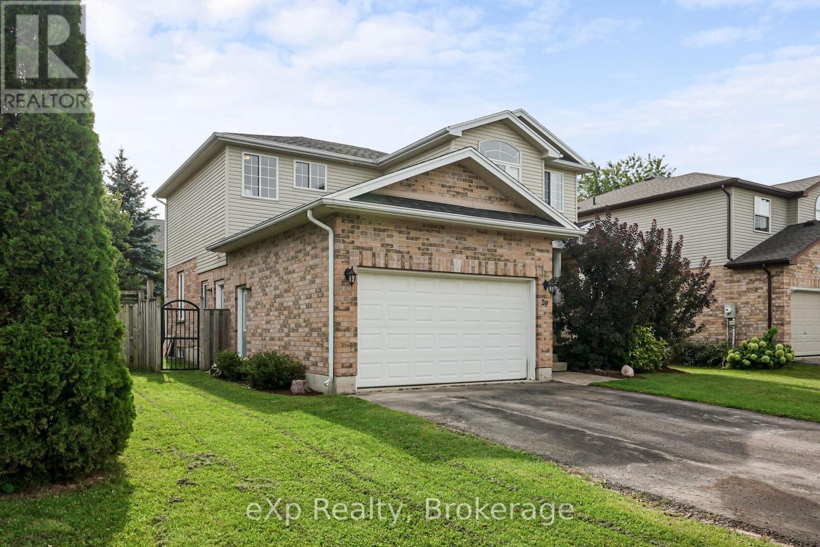 29 Maple Street, Mapleton, ON
