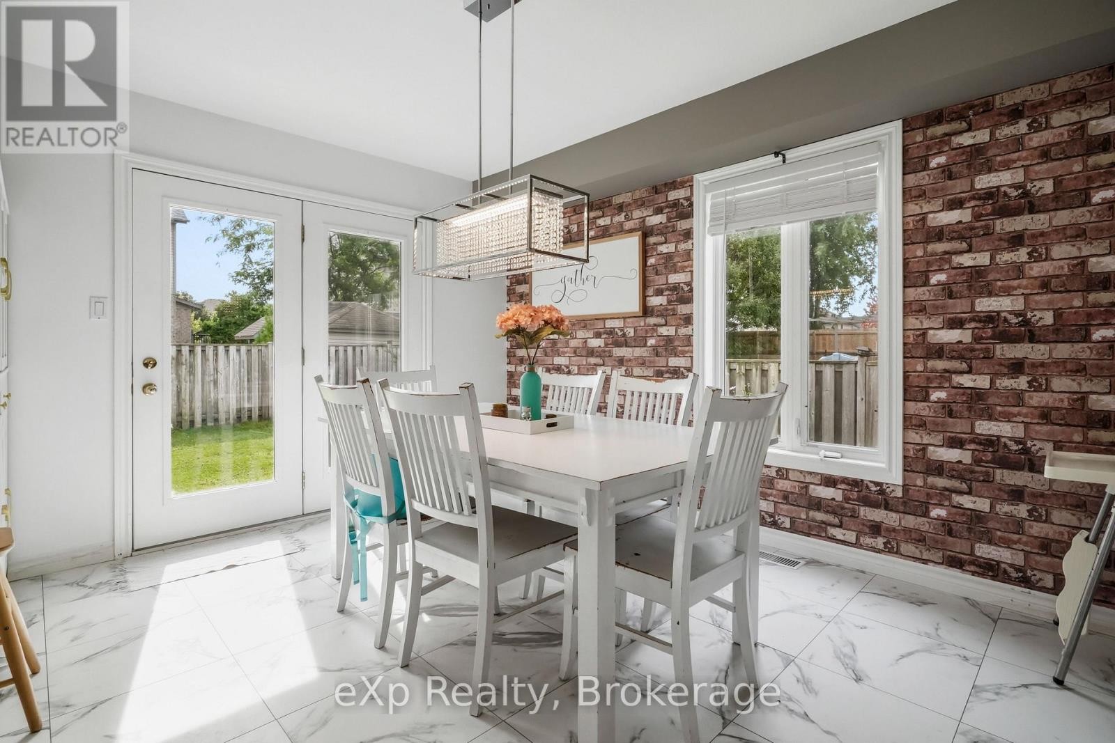 29 Maple Street, Mapleton, ON