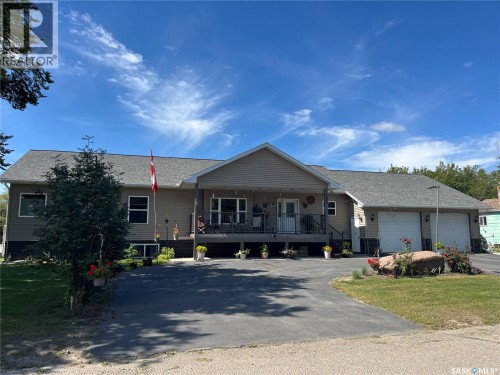 105 Jim Headington WAY  Wadena, SK S0A 4J0