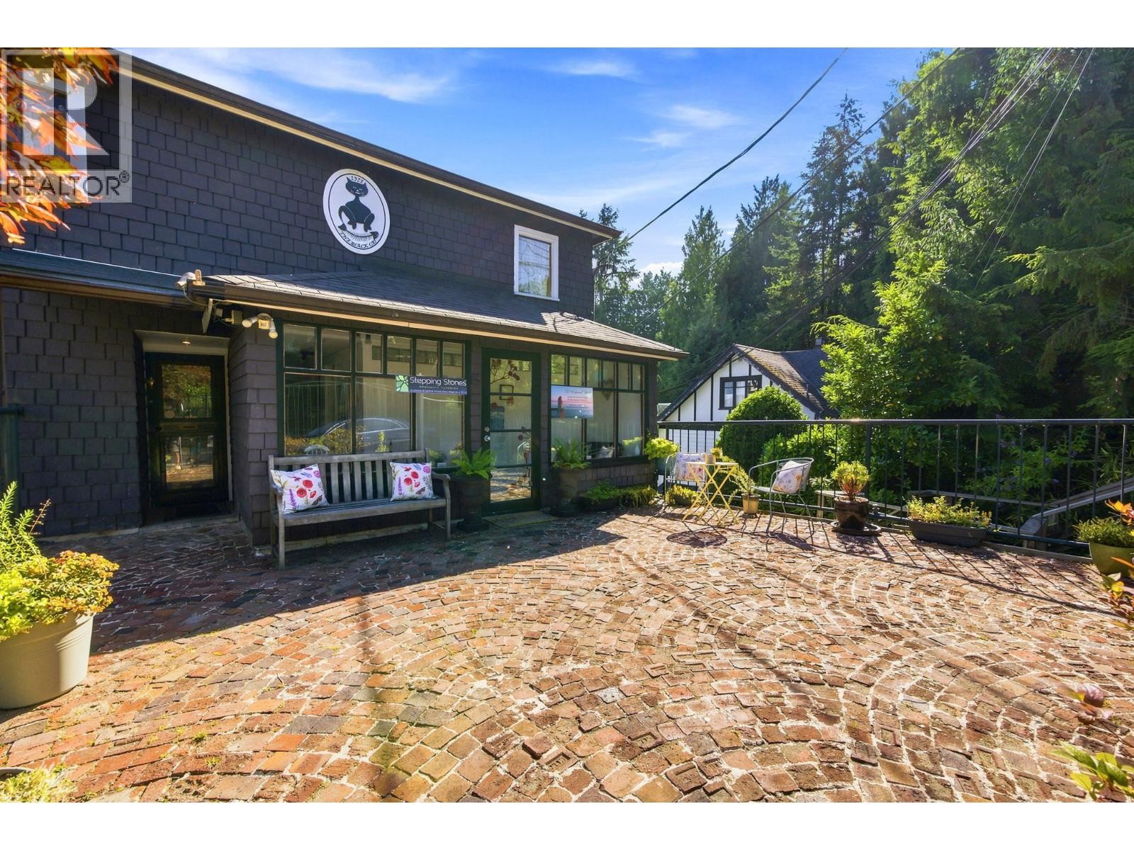 3396 Marine Drive, West Vancouver, BC