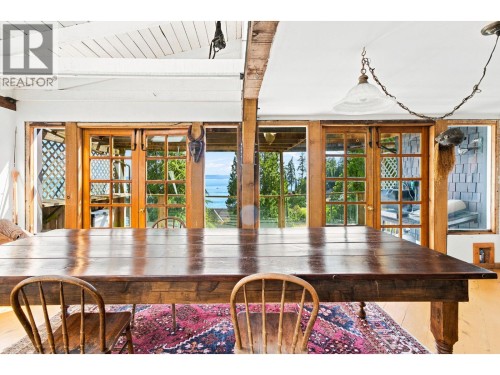 3396 Marine Drive, West Vancouver, BC 
